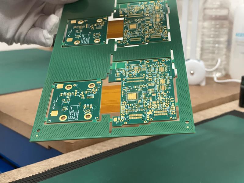 A green flex rigid printed circuit board